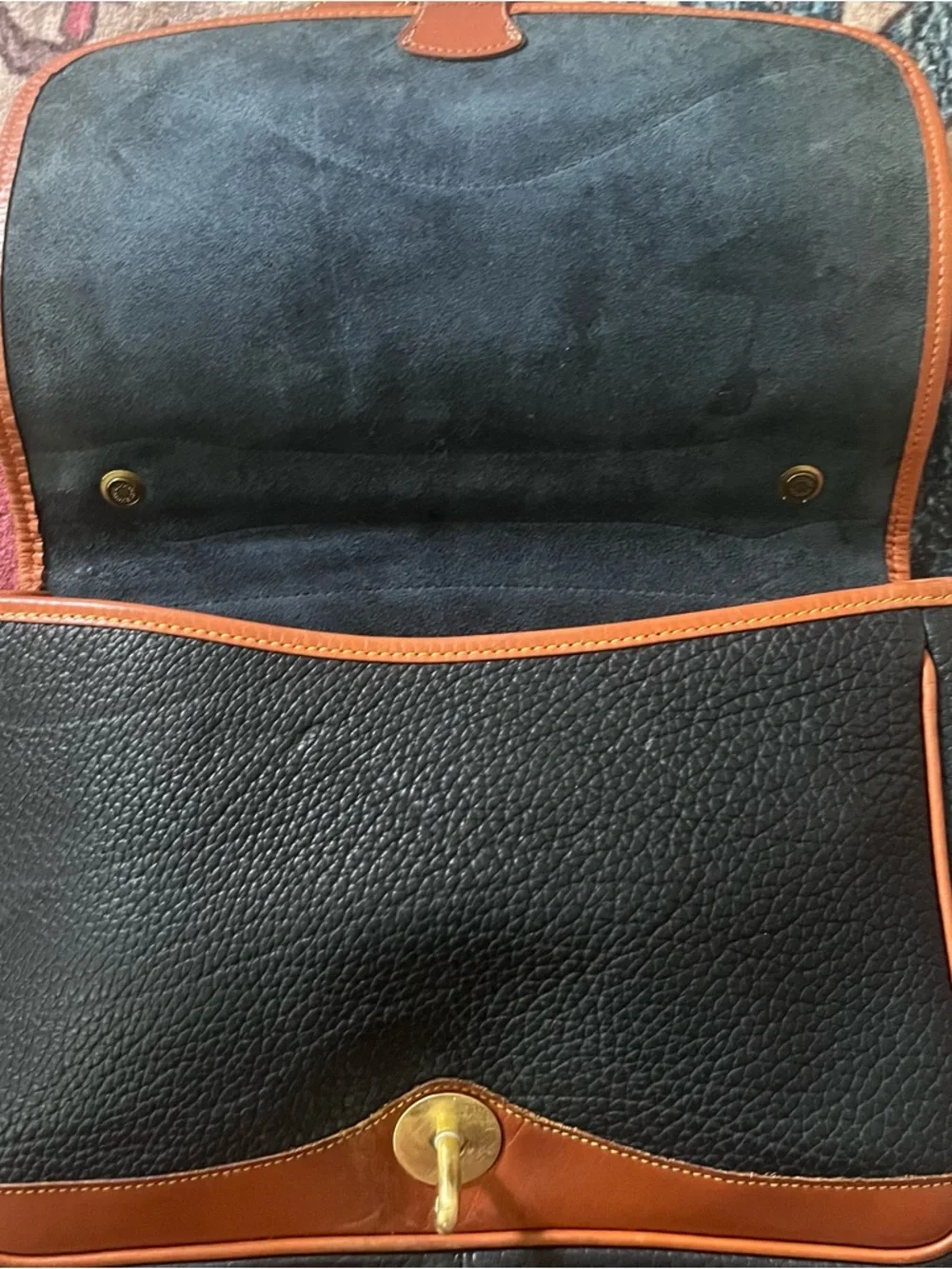 Dooney & Bourke classic dooney